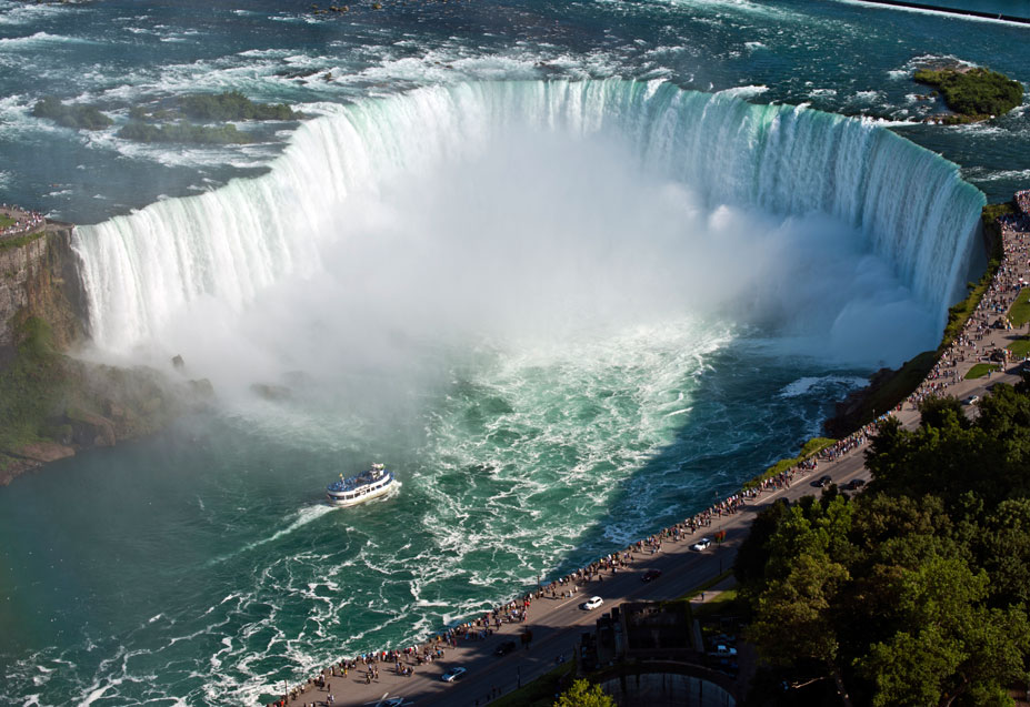 Niagara falls where three falls meet