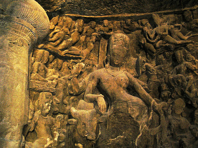 travel Elephanta Island caves explorer