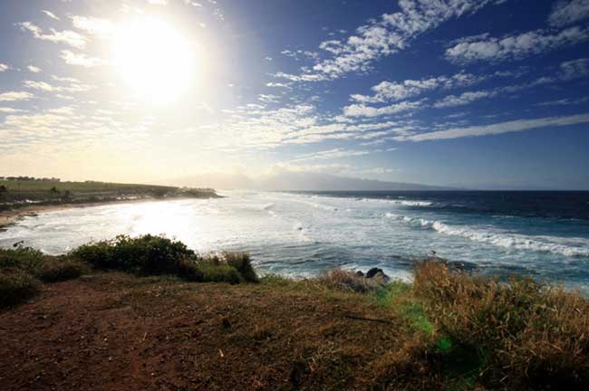 Hawaiian coast of Ho’okipa Beach Maui party travel