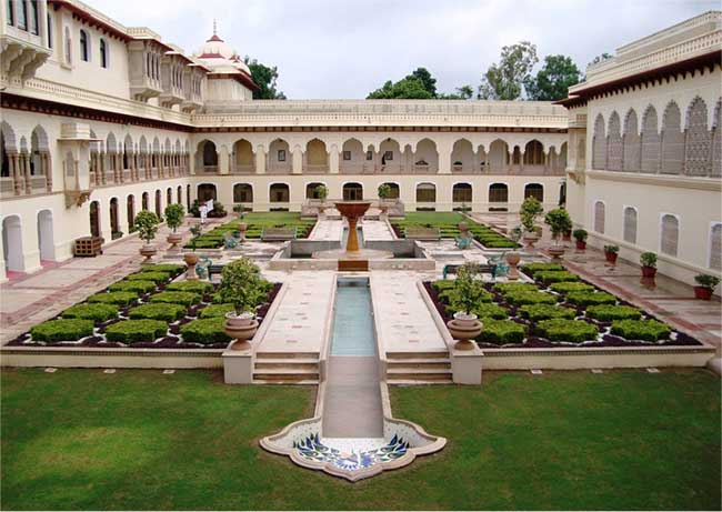 romantic travel destination in India's Ram Bagh